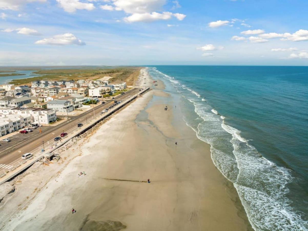 Spectacular 3 Bedroom Condo One Block To The Beach Brigantine Exteriör bild